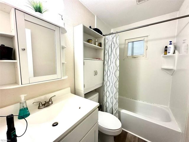 1255 New Land DR, Virginia Beach, VA 23453