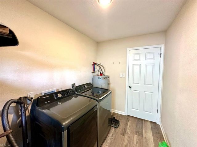 1255 New Land DR, Virginia Beach, VA 23453