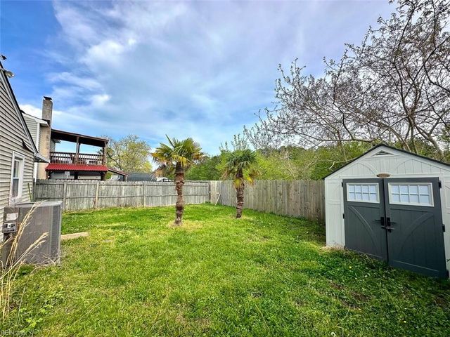 1255 New Land DR, Virginia Beach, VA 23453