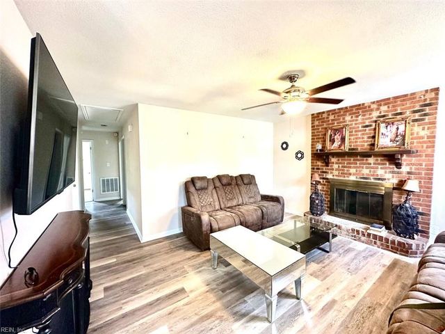 1255 New Land DR, Virginia Beach, VA 23453