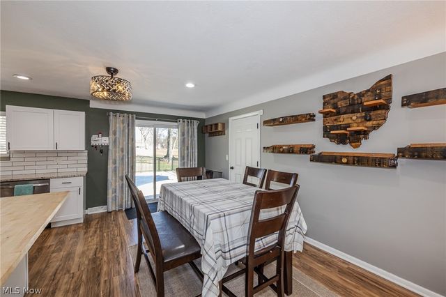 8320 Craigleigh Drive, Parma, OH 44129