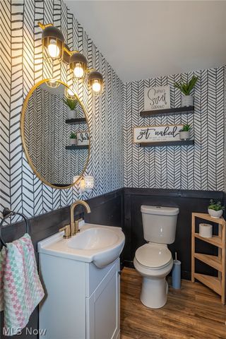 8320 Craigleigh Drive, Parma, OH 44129