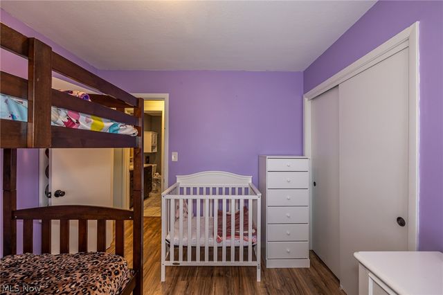 8320 Craigleigh Drive, Parma, OH 44129