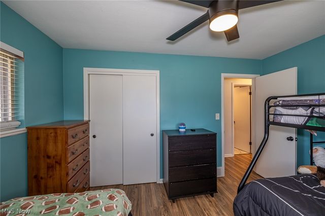 8320 Craigleigh Drive, Parma, OH 44129