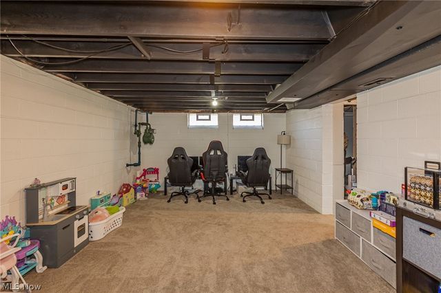 8320 Craigleigh Drive, Parma, OH 44129