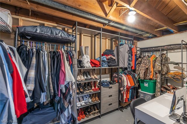 8320 Craigleigh Drive, Parma, OH 44129