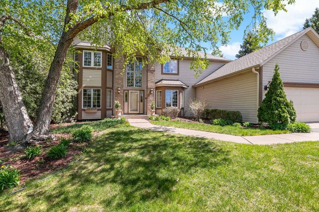 8923 Highland Bay, Woodbury, MN 55125