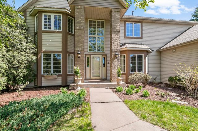 8923 Highland Bay, Woodbury, MN 55125