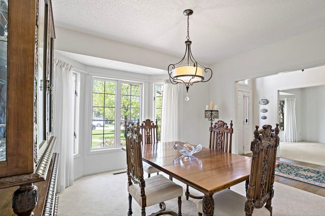 8923 Highland Bay, Woodbury, MN 55125