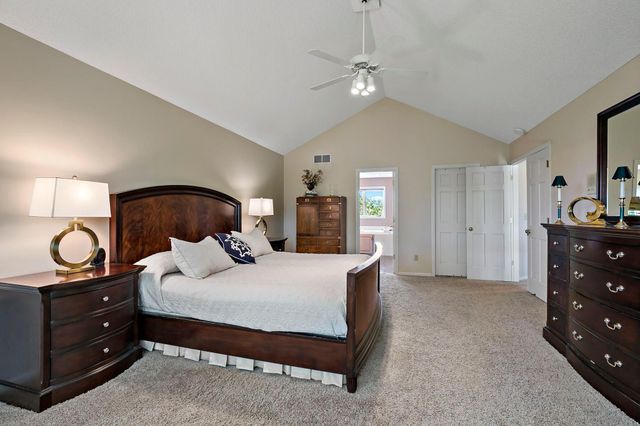 8923 Highland Bay, Woodbury, MN 55125