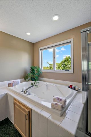 8923 Highland Bay, Woodbury, MN 55125