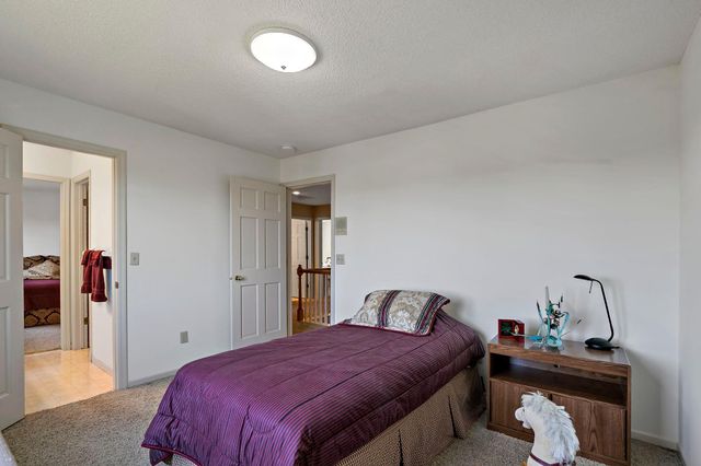 8923 Highland Bay, Woodbury, MN 55125