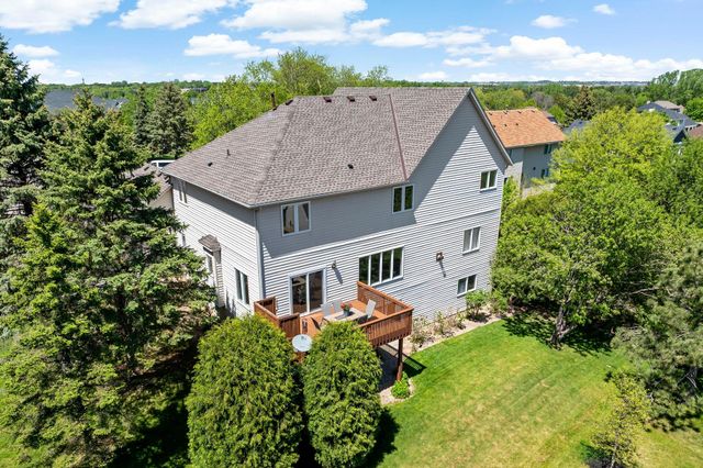 8923 Highland Bay, Woodbury, MN 55125