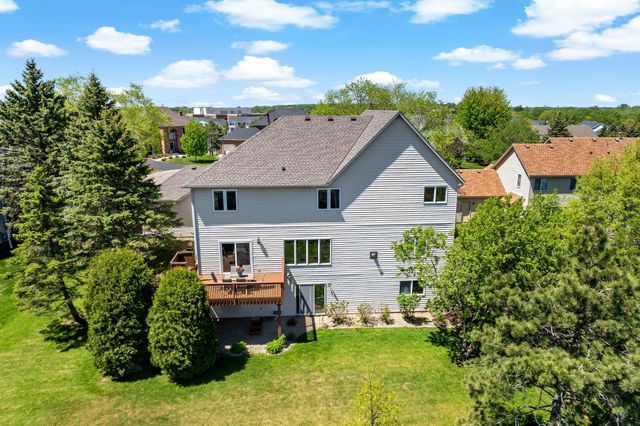 8923 Highland Bay, Woodbury, MN 55125