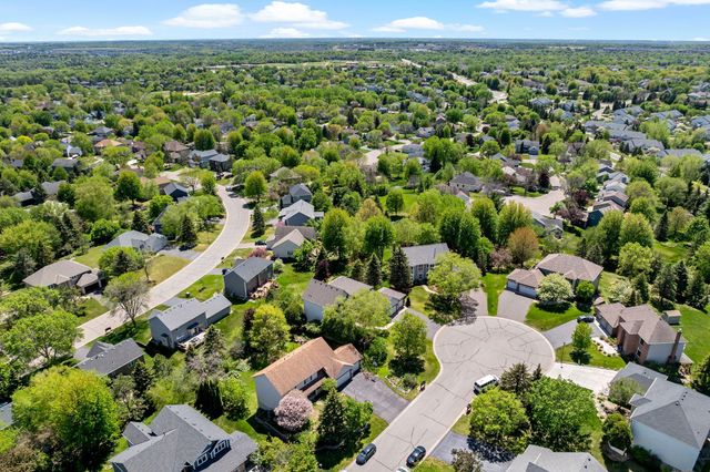 8923 Highland Bay, Woodbury, MN 55125