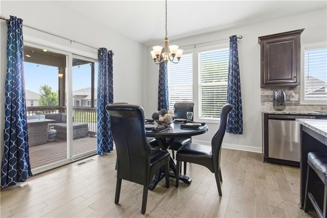 16989 S Heatherwood Street, Olathe, KS 66062