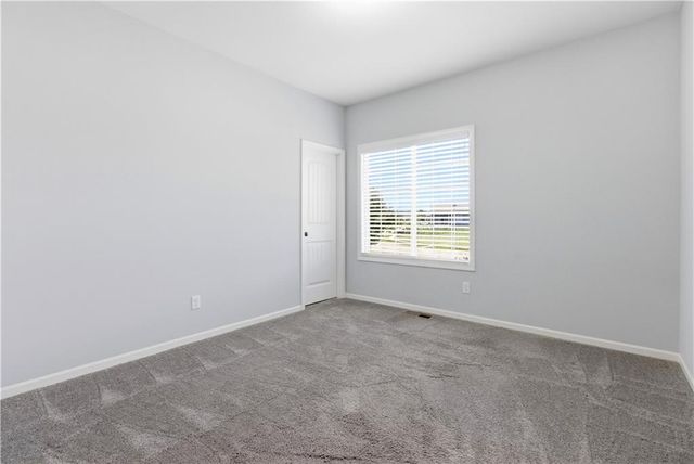 16989 S Heatherwood Street, Olathe, KS 66062