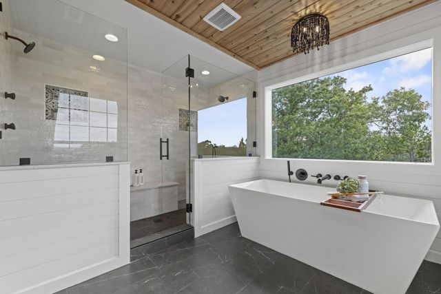 19505 Fm 150 W, Driftwood, TX 78619