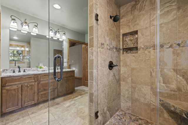 19505 Fm 150 W, Driftwood, TX 78619