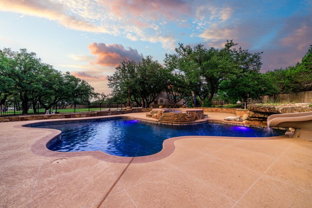 19505 Fm 150 W, Driftwood, TX 78619