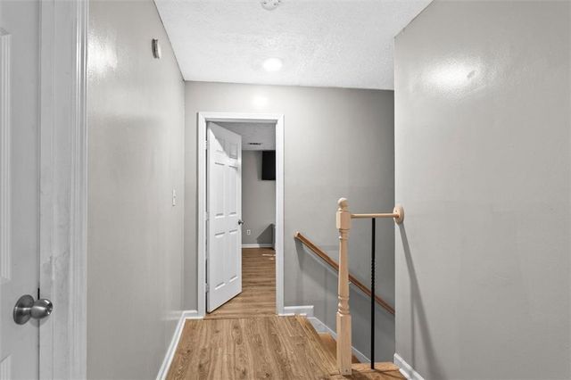 2731 Brackenwood Drive, Snellville, GA 30039