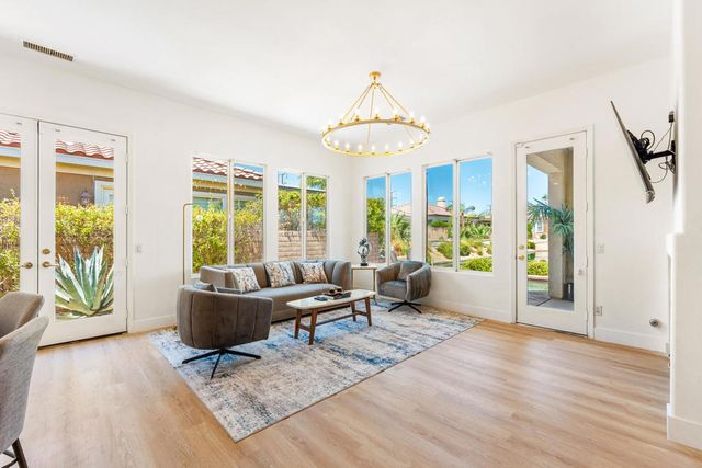 65 Shoreline Drive, Rancho Mirage, CA 92270