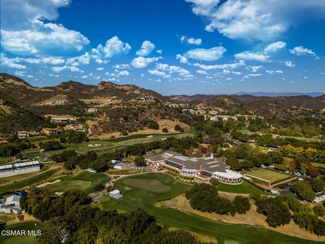 240 W Stafford Road, Thousand Oaks, CA 91361