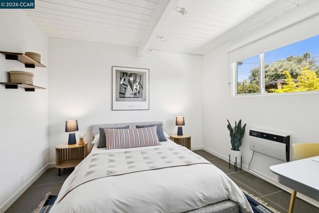 1237 Lancashire Dr, Concord, CA 94518