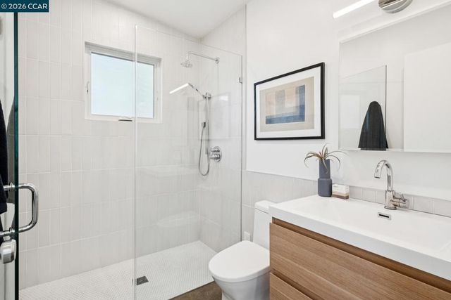 1237 Lancashire Dr, Concord, CA 94518