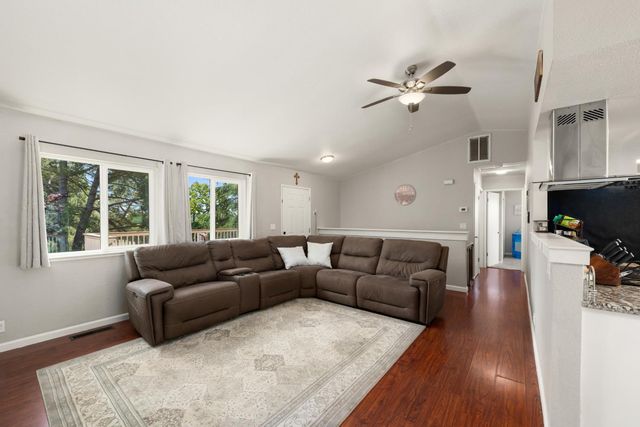 1511 Trading Post Ct, Cool, CA 95614