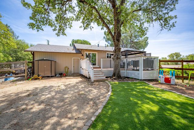 1511 Trading Post Ct, Cool, CA 95614