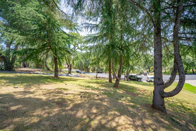 1511 Trading Post Ct, Cool, CA 95614