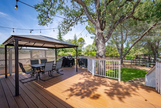 1511 Trading Post Ct, Cool, CA 95614