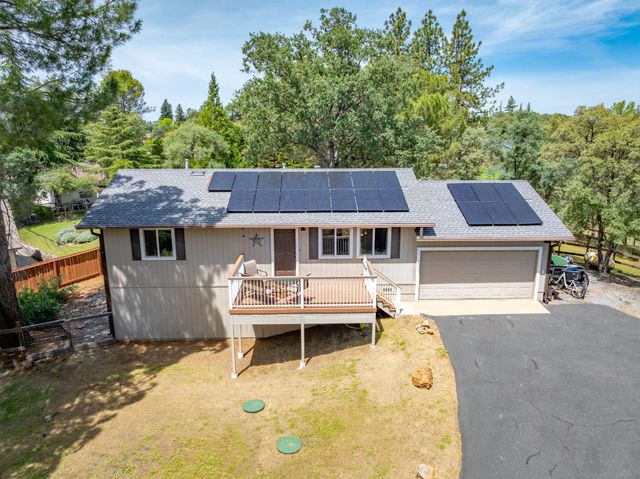 1511 Trading Post Ct, Cool, CA 95614