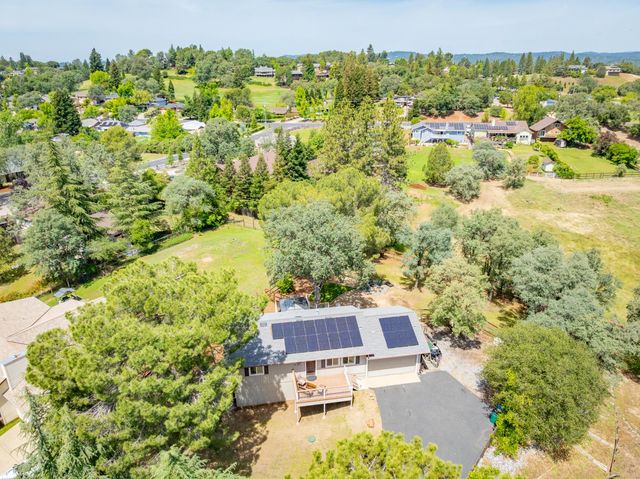 1511 Trading Post Ct, Cool, CA 95614
