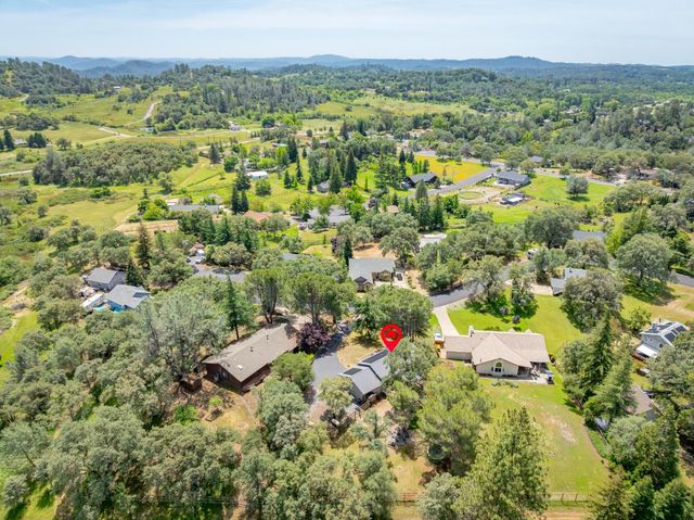 1511 Trading Post Ct, Cool, CA 95614