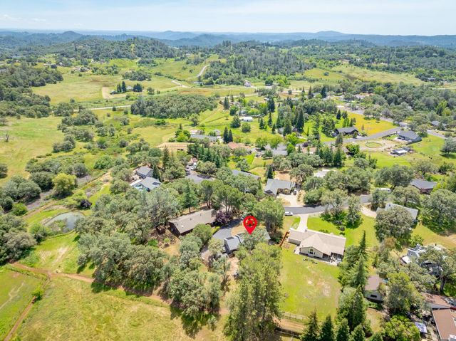 1511 Trading Post Ct, Cool, CA 95614
