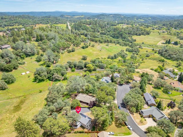 1511 Trading Post Ct, Cool, CA 95614