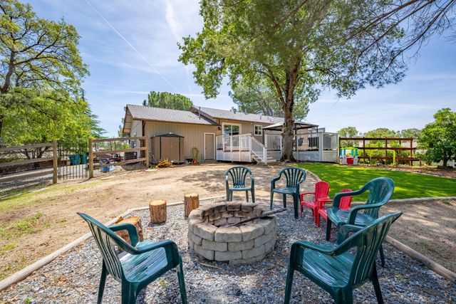 1511 Trading Post Ct, Cool, CA 95614