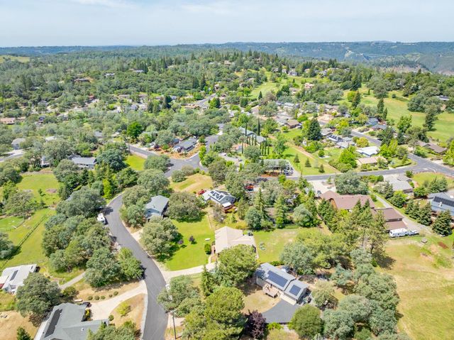 1511 Trading Post Ct, Cool, CA 95614