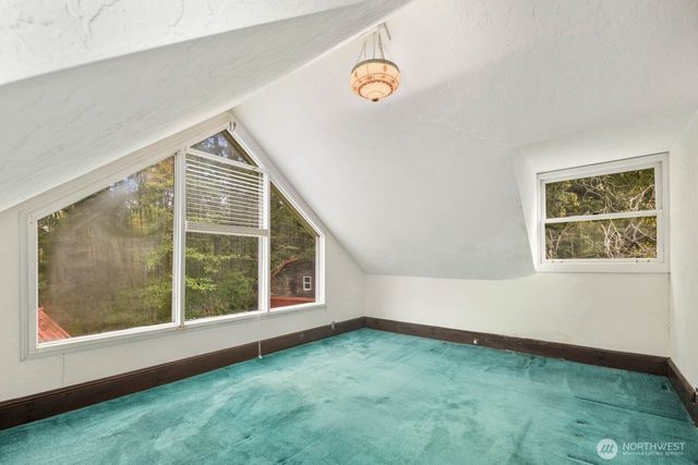 13130 SW 261st Place, Vashon, WA 98070