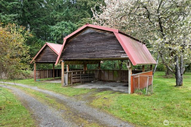13130 SW 261st Place, Vashon, WA 98070