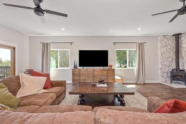 6809 Crystal Blvd, El Dorado, CA 95623