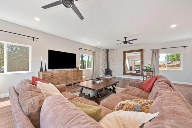 6809 Crystal Blvd, El Dorado, CA 95623