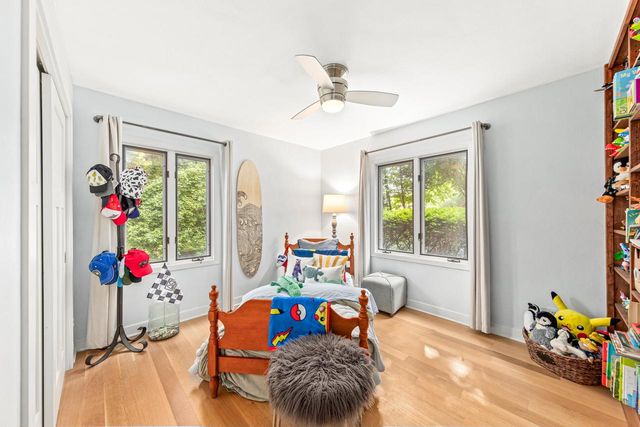 2045 Hawthorne DRIVE, Elm Grove, WI 53122