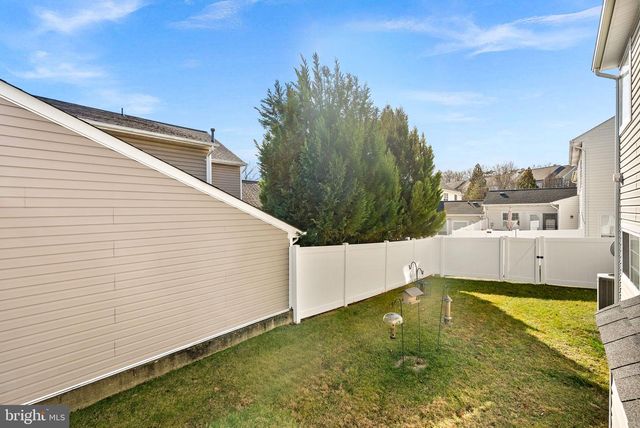 43347 FULLERTON ST, Ashburn, VA 20147