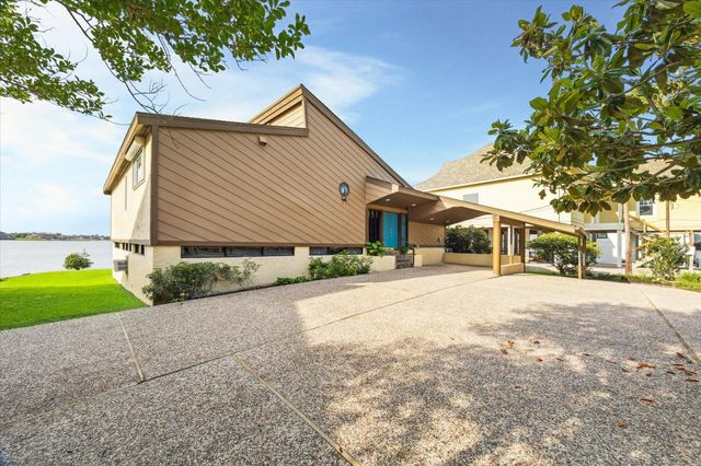 2414 Baycrest Drive, Houston, TX 77058