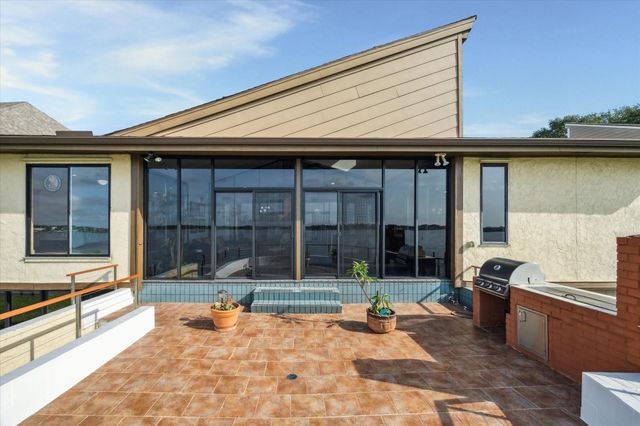 2414 Baycrest Drive, Houston, TX 77058