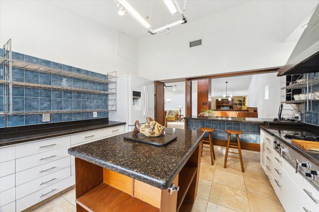 2414 Baycrest Drive, Houston, TX 77058