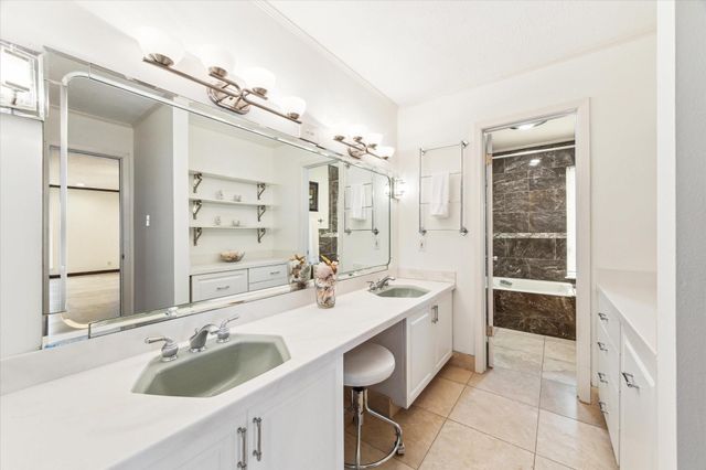 2414 Baycrest Drive, Houston, TX 77058